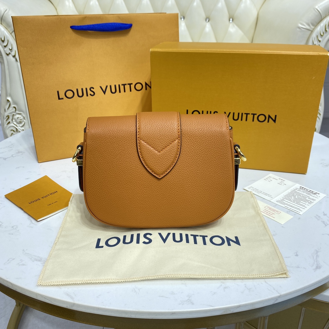 Louis Vuitton LV PONT 9 SOFT MM Grained Leather Shoudler Bag M58968 Golden Siena